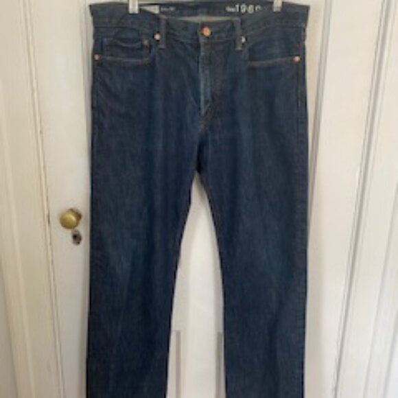 Gap Men's Denim Jeans, Relaxed Fit.  Excellent condition.  Size 3… - Picture 1 of 6
